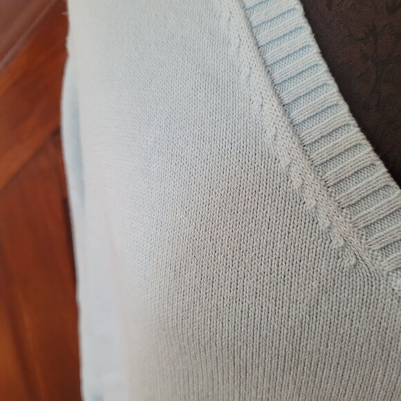 Eddie Bauer Light Blue V-Neck Sweater XL - Picture 2 of 4